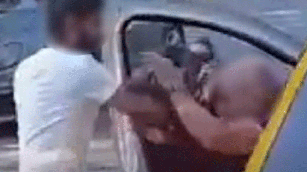 Yanlış taksiciye bulaştı! Dayak yemekten zor kurtuldu!