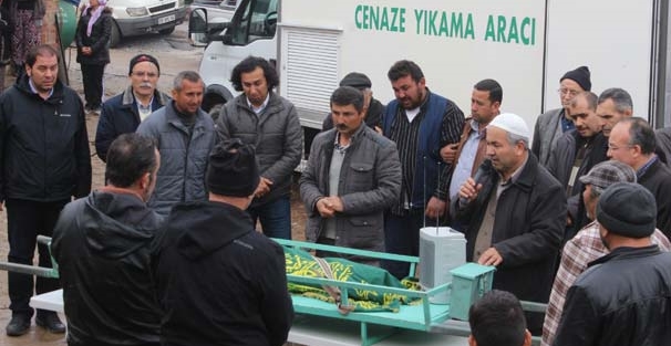 Yanlışlıkla oğlunu ezen babanın ağıtları yürekleri dağladı