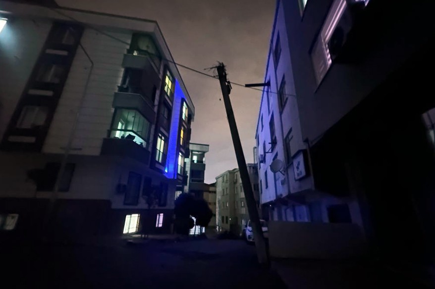 Yanmayan sokak lambaları nedeniyle BEDAŞ'a tepki!