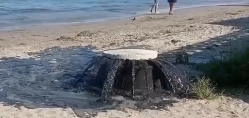 Yaparsa CHP yapar! Rögar taştı lağım suyu denize aktı