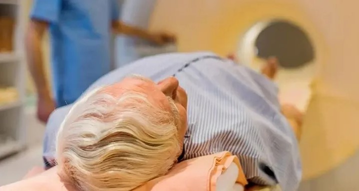 Yapay zeka bunu da yaptı! Prostat kanserini tespit etmede daha başarılı