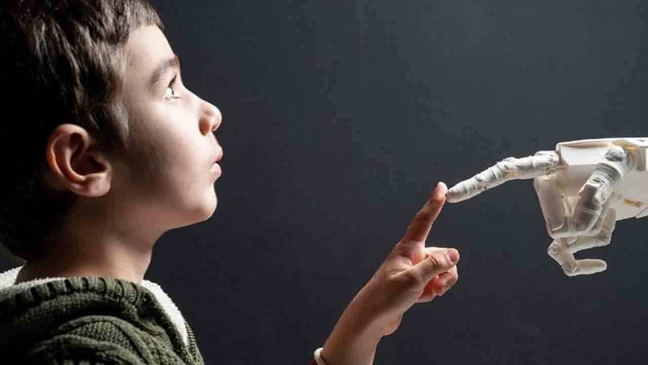 Yapay zeka ile arkadaşlık sosyal yoksunluğu tetikleyebilir!