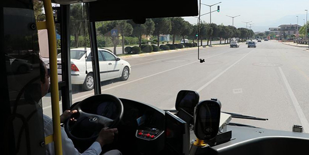Yapay zeka otobüs ile kırmızı ışıkta beklemiyor