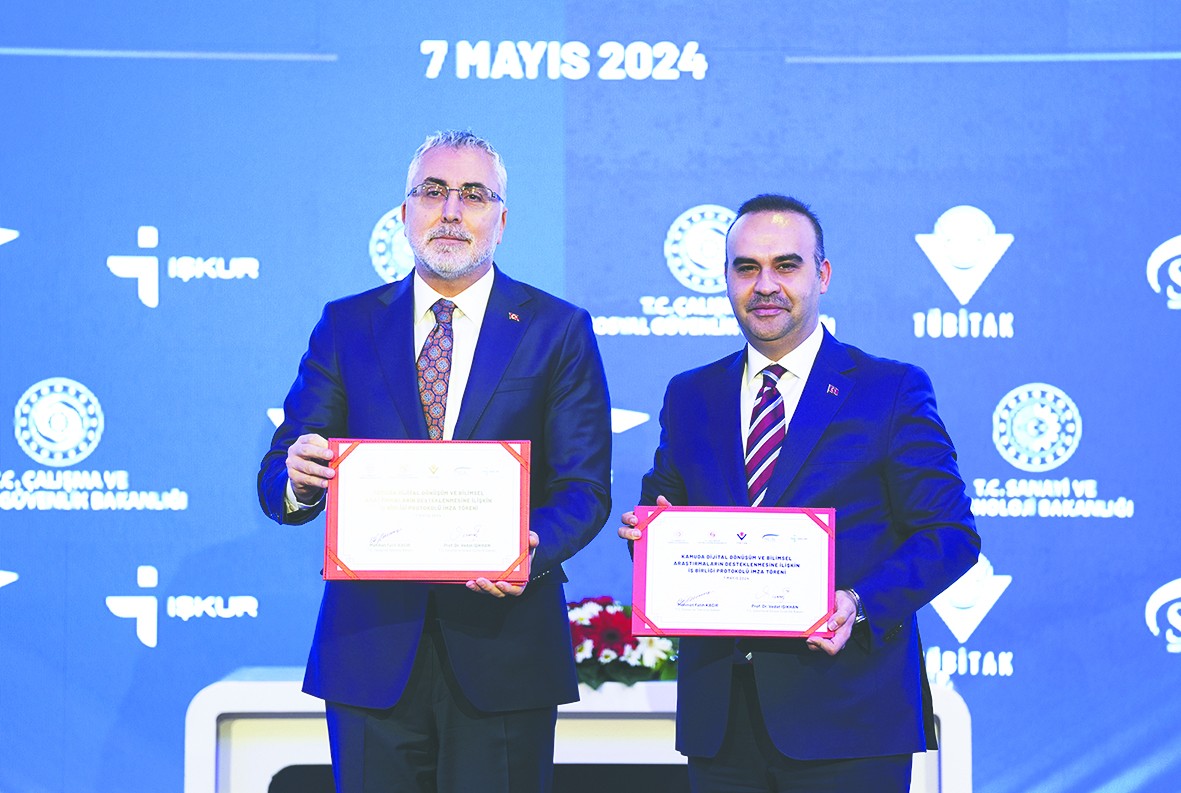 Yapay zekanın kurumlarımızın sundukları hizmetlerde aktif olarak kullanılmasını sağlayacağız