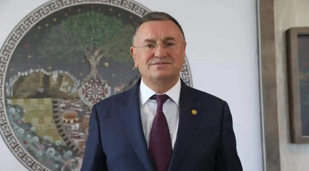 Yapaysa CHP Yapay! Yapay zeka adayı Lütfü Savaş başka partiye mi geçiyor?