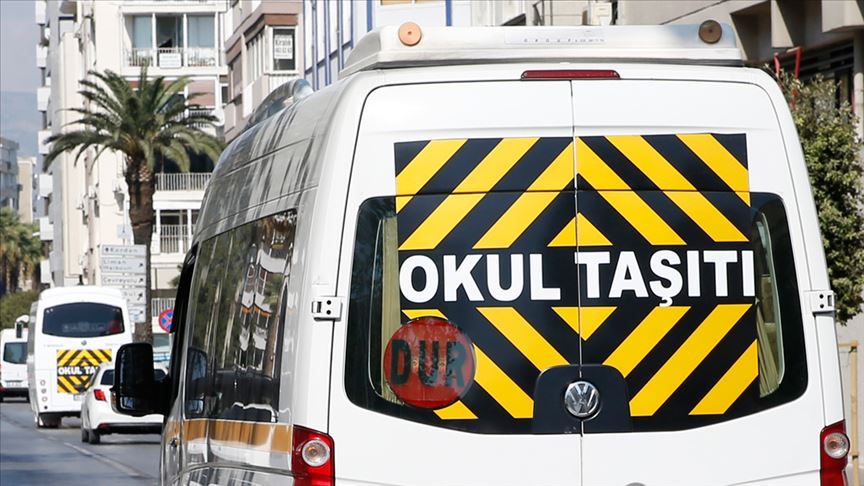Yapılan açıklamada İzmir'de okul servis ücretleri belirlendi
