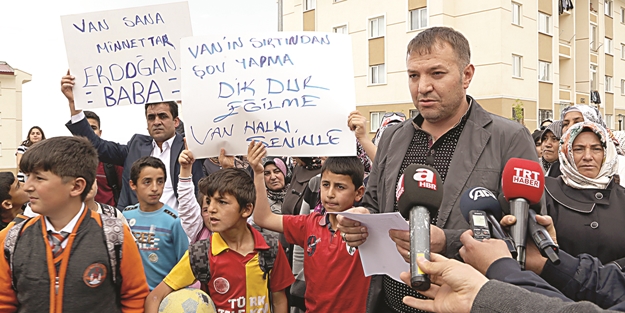 Yapılan hizmetleri asla unutmayız