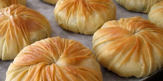 Yapımı çok kolay: Patatesli, kıymalı burgu börek tarifi