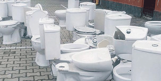 Yaptırdığı okulu ziyarete gitti bu halde görünce… ‘Kullanmayı bilmiyorlarmış, öğret o zaman!’