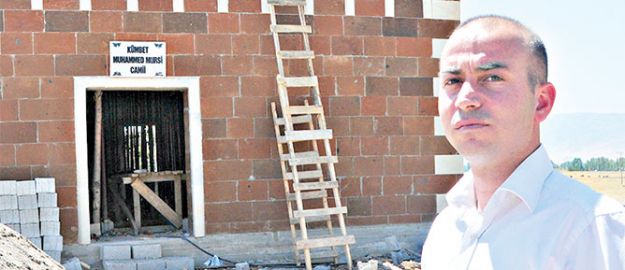 Yaptırdıkları camiye “Muhammed Mursi” ismini koydular