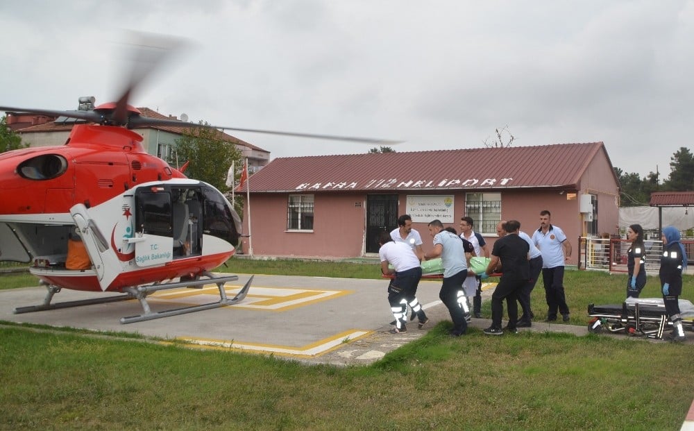 Yaralanan motosiklet sürücüsü için helikopter havalandı 