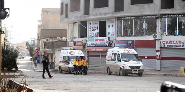 Yaralıları almak isteyen ambulanslara ateş açtılar