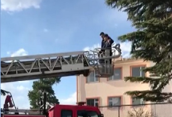 Yaramaz çocuk herkesi seferber etti!