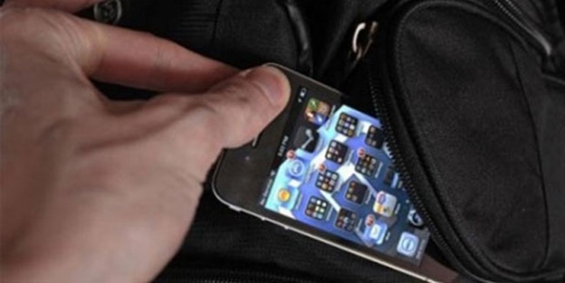 Yardım aldı, giderken telefonu çaldı