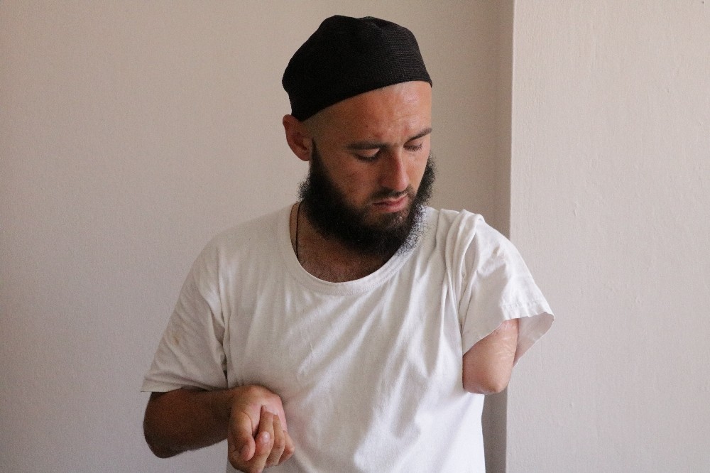 Yardım değil, iş istiyor 