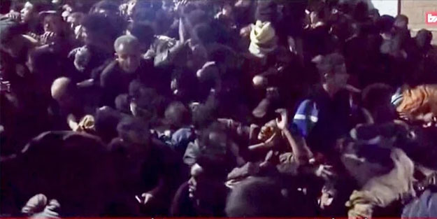 Yardım izdihamında 78 ölü 150 yaralı