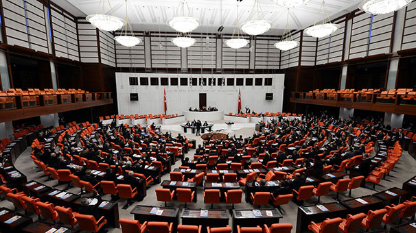 Yardımcı doçentliğin kaldırmasına ilişkin düzenleme TBMM'de