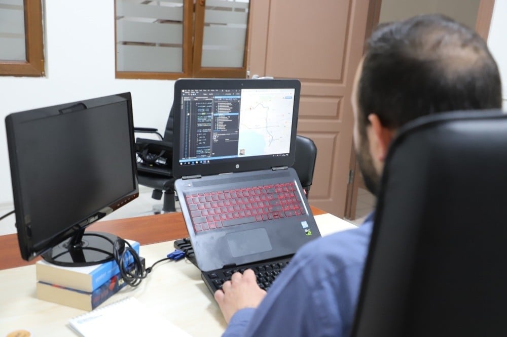 Yardımların vatandaşlara hızlı ulaştırılması için uygulama geliştirdiler 