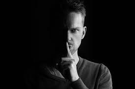 Yargıtay, dedikoduya sessiz kalan kocayı kusurlu buldu