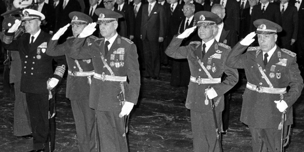 Yargıtay itiraz etti! 12 Eylül darbecilerinin...