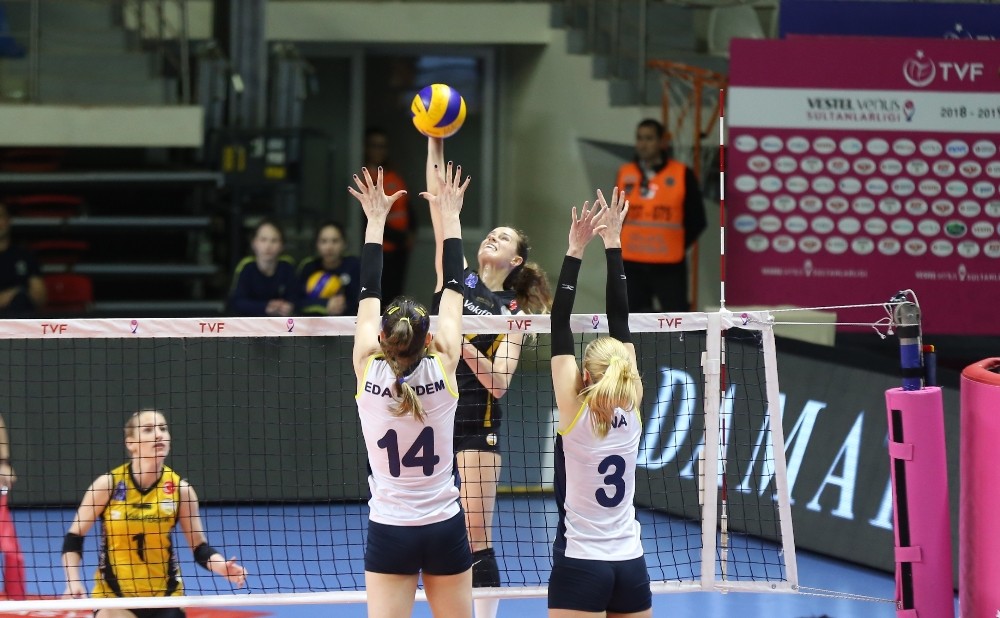 Yarı finalde ilk raunt VakıfBank’ın 