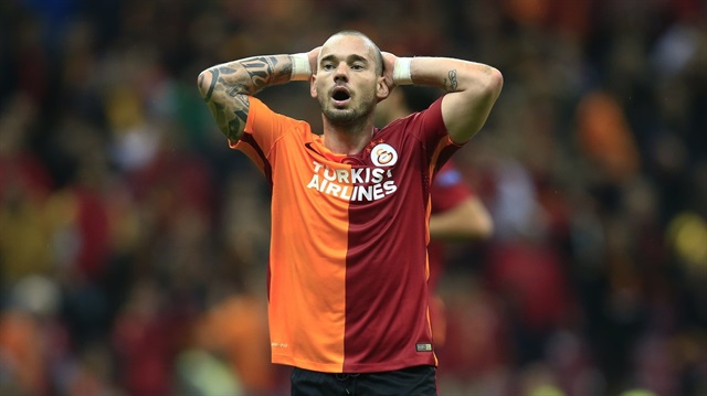 Yarı fiyatına Sneijder