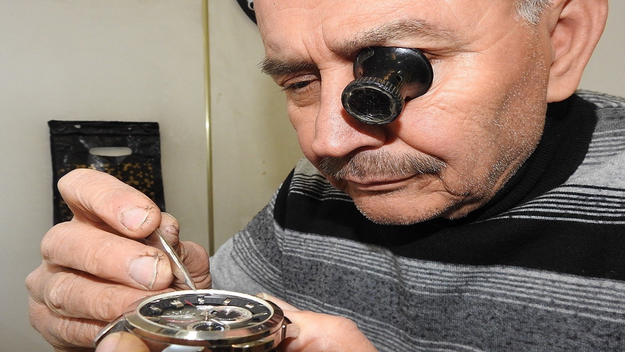 Yarım asırdır akrep ile yelkovanın peşinde