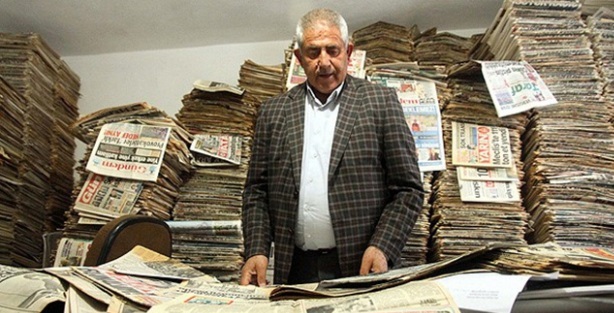 Yarım asırdır gazete biriktiriyor