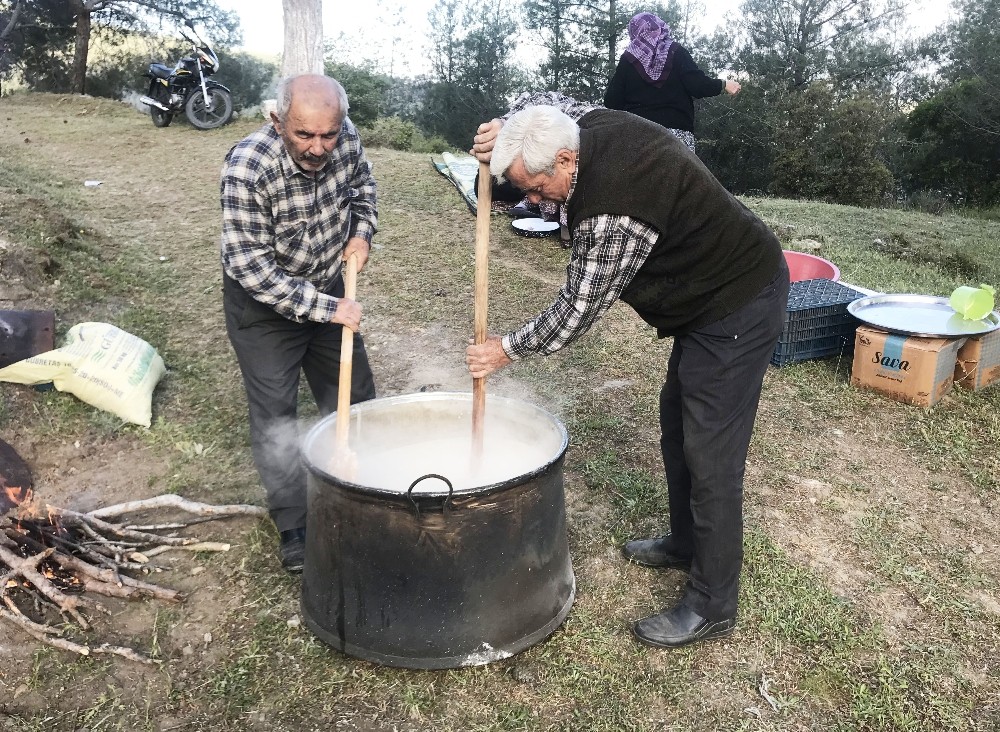 Yarım asırlık gelenek Korana Virüsüne takıldı 