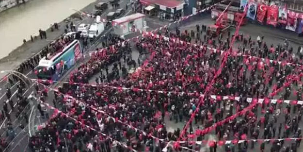 Yarım Genel Başkan boş meydanda salladı! Tarihin en kötüsü