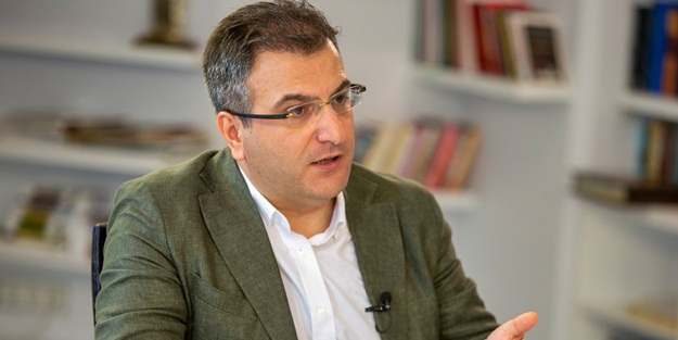 Yarın açıklanacak müjde ile ilgili Cem Küçük'ten flaş sözler