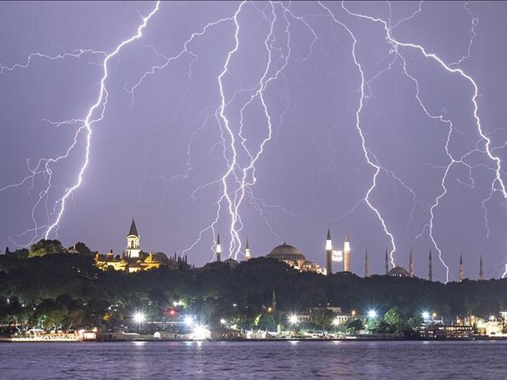 Yarın için önemli uyarı yapıldı! Akşam saatlerinde bekleniyor! Aman dikkat!