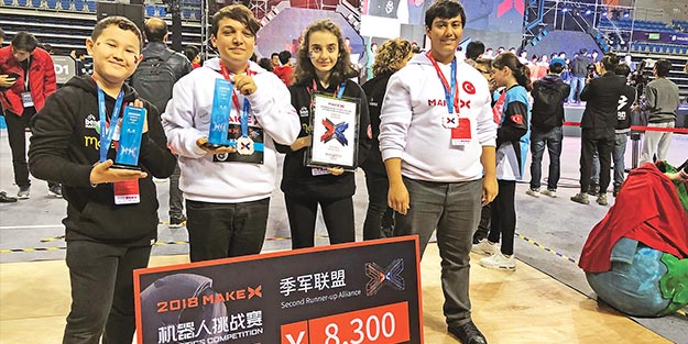 ‘Yarını Kodlayan’lar Çin’den ödülle döndü