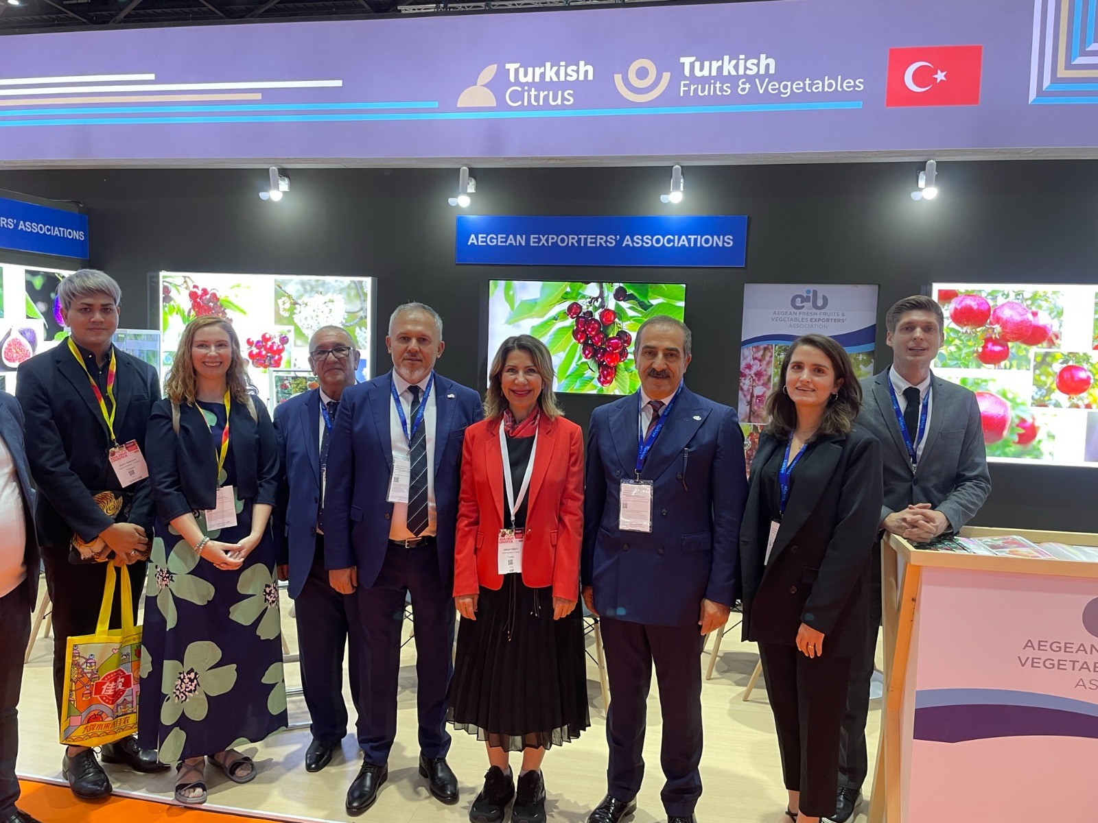 Yaş meyve sebze sektöründen Asya çıkarması