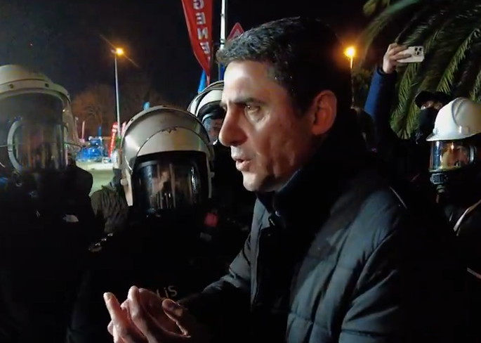 Yasa dışı eylemi savunan CHP’li başkanın yüzüne yüzüne söyledi! Polis amirinden unutulmayacak konuşma