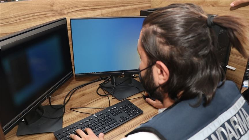 Yasadışı yayın yapan 272 internet sitesi kapatıldı