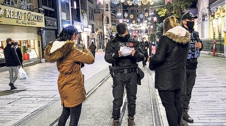 Yasağa rağmen sokağa çıkan 9 bin 583 kişiye para cezası ve adli işlem