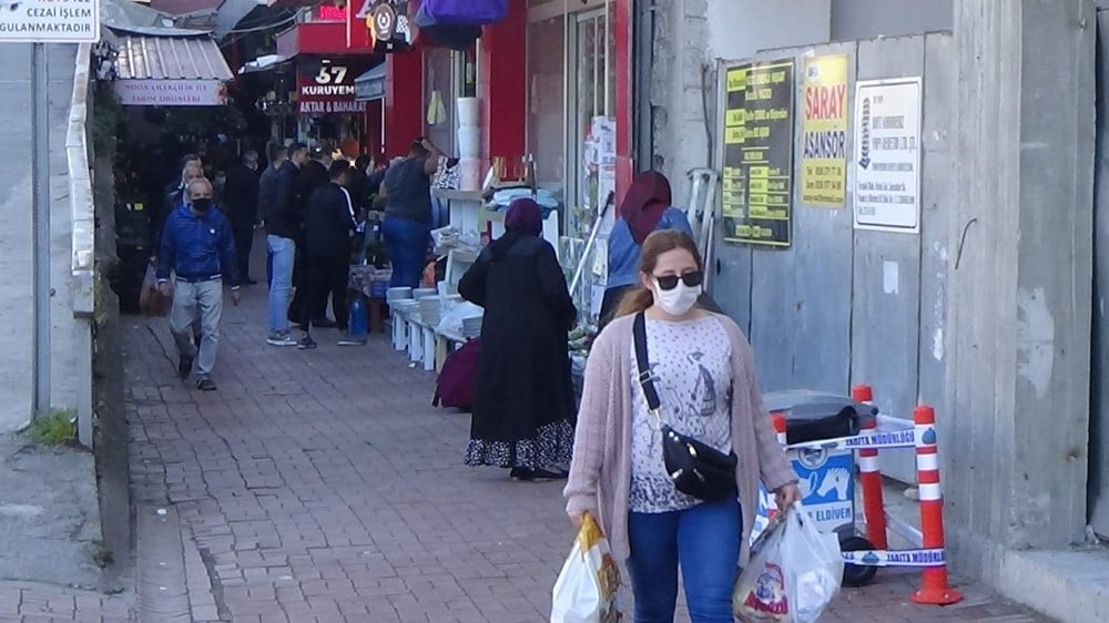 Yasağa saatler kala Zonguldak halkı sokağa akın etti 