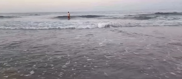 Yasağı yok sayıp canlarını tehlikeye attılar