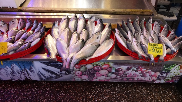 Yasak başladı tezgahlar onlara kaldı