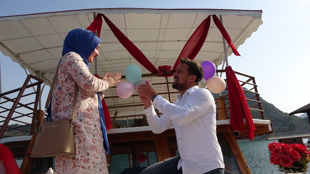 Yasak bitti evlilik teklifi geldi 