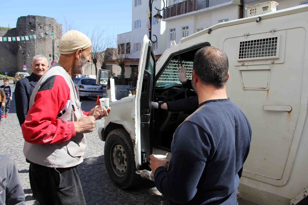 Yasak geldi sokaklar boş kaldı 