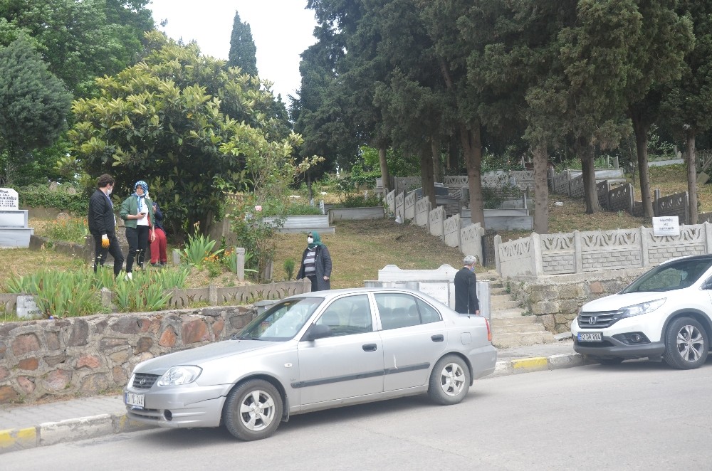 Yasak öncesi mezar ziyaretleri 