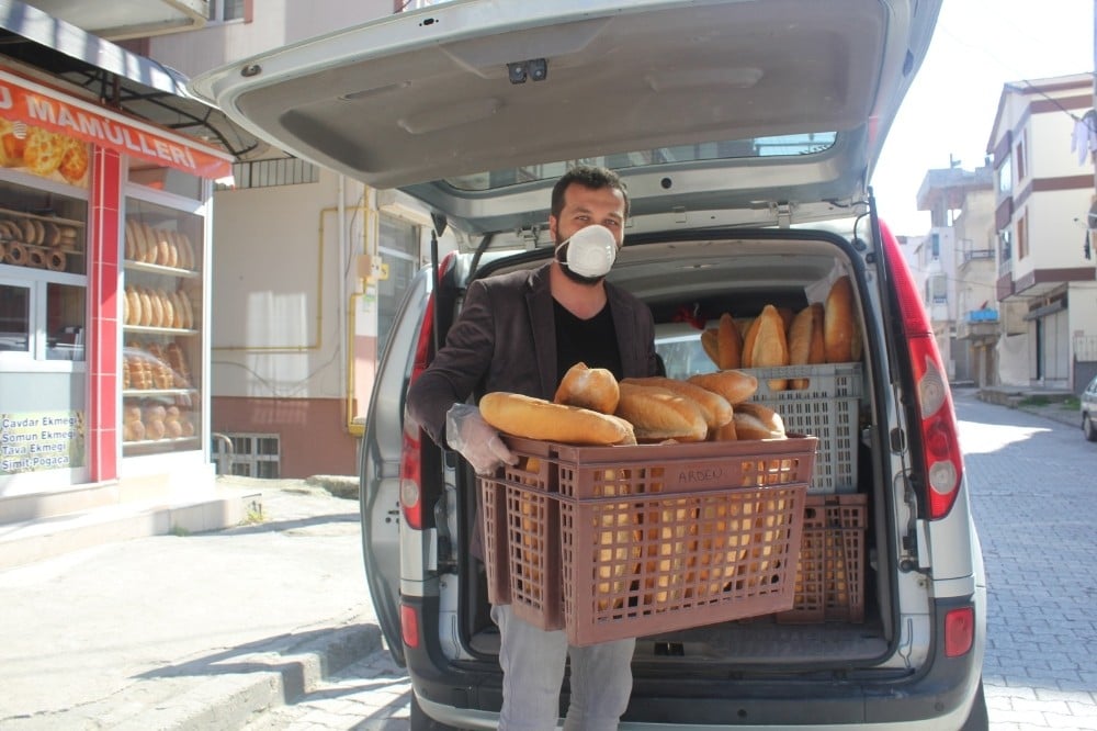 Yasakla beraber ekmek satışı azaldı 