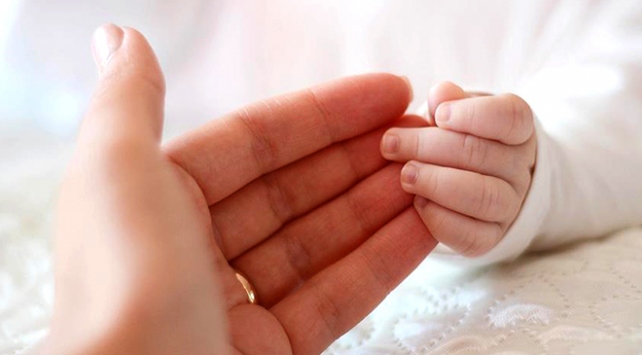 Yaşamın ilk döneminde annesiz kalmak, beyin fonksiyonlarını olumsuz etkiliyor