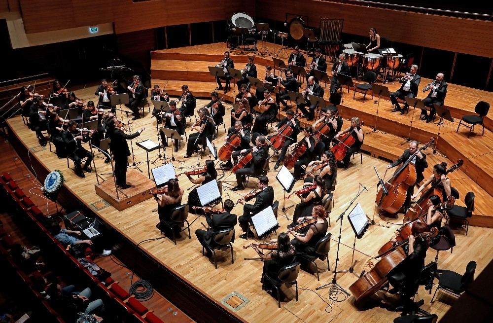 Yaşar Üniversitesi Senfoni Orkestrasından Sevgililer Günü konseri 