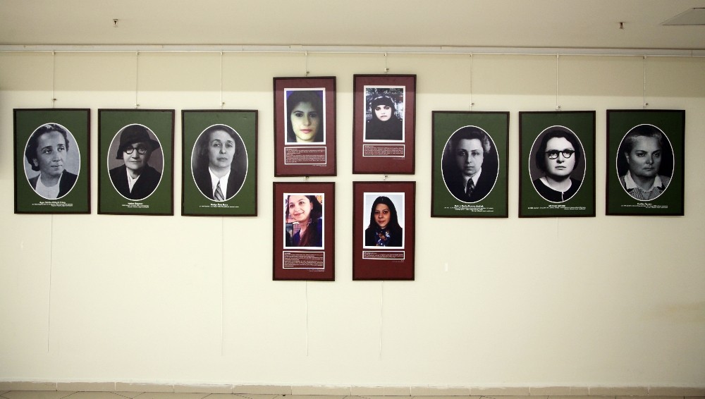 “Yaşayan Kadınlar” resim sergisi Kartal’da ziyarete açıldı 