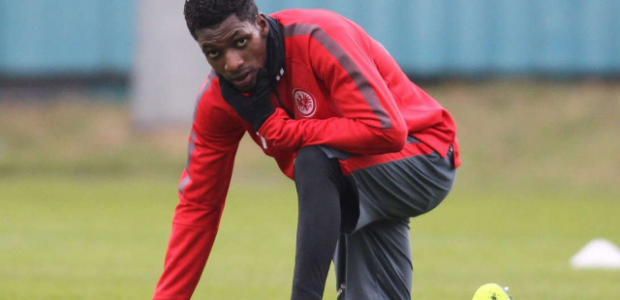 Yaşı 16 Değil 25'miş!