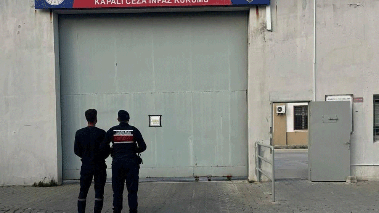 Yaşından çok hapis cezası vardı... Enselendi