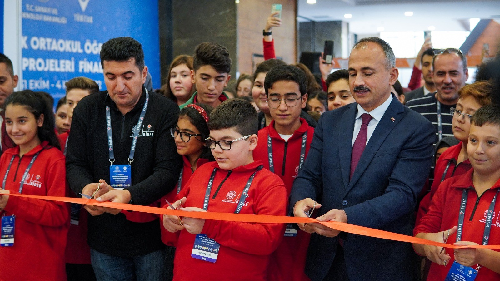 Yaşları küçük projeleri büyük